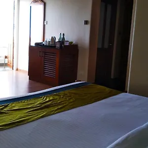 Otel Le Maritime, By Westbridge